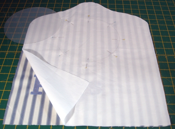 Mark the opening on the wrong side of the front facing, then pin it to the bag front, right sides together.