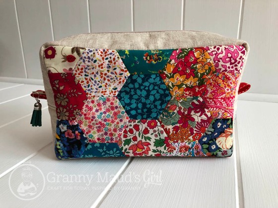Patchwork pouch and mat